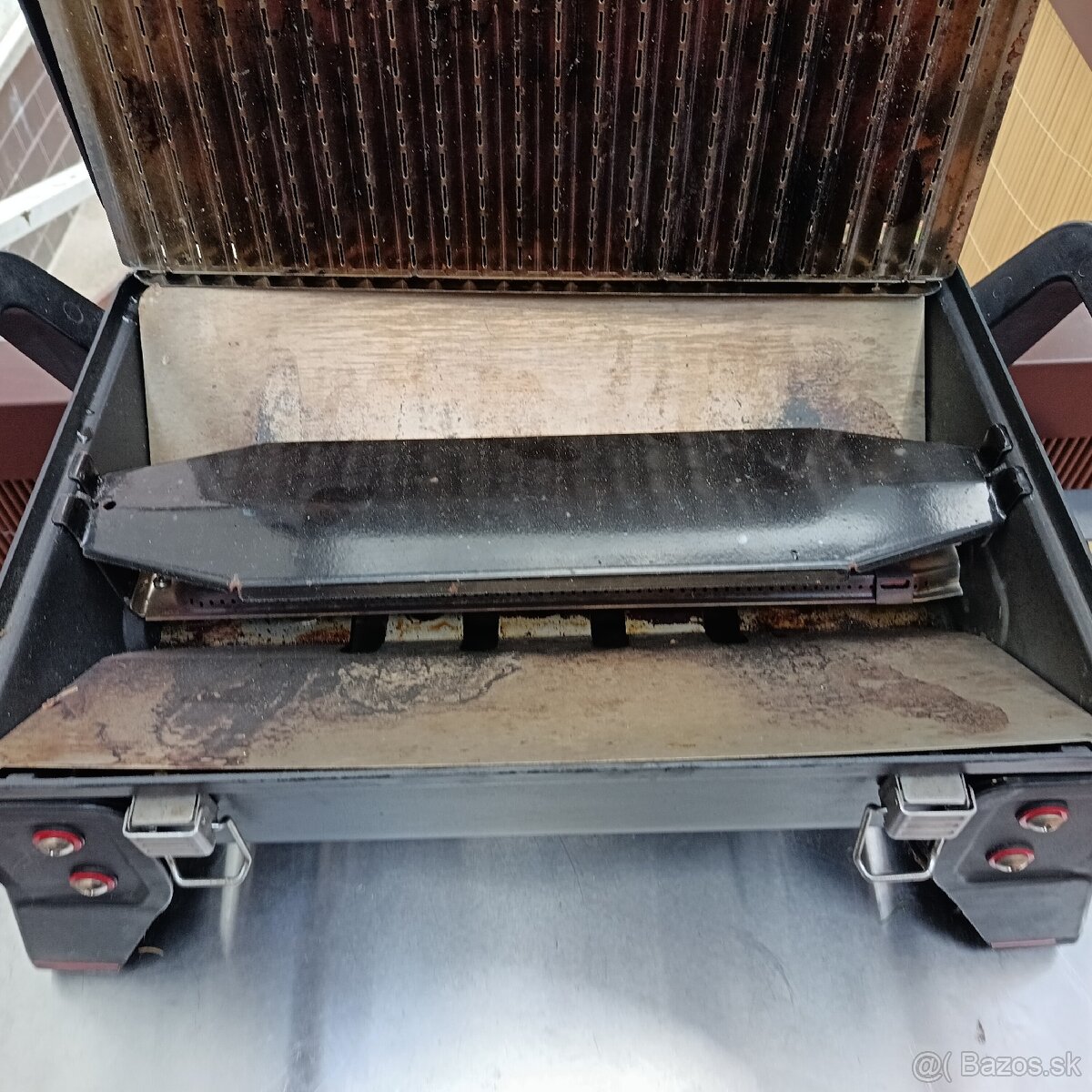 Gril prenosny karavan na plynove kartuse Char-Broil - 10