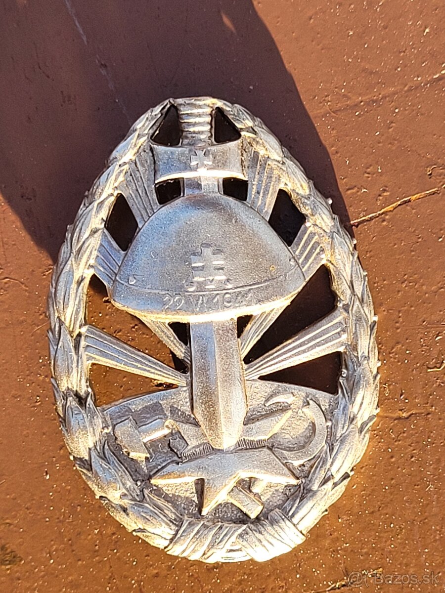 Odznak.vyznamenanie..tz. - 10