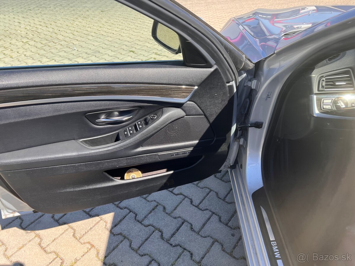 Predám BMW f11 530xd - 10