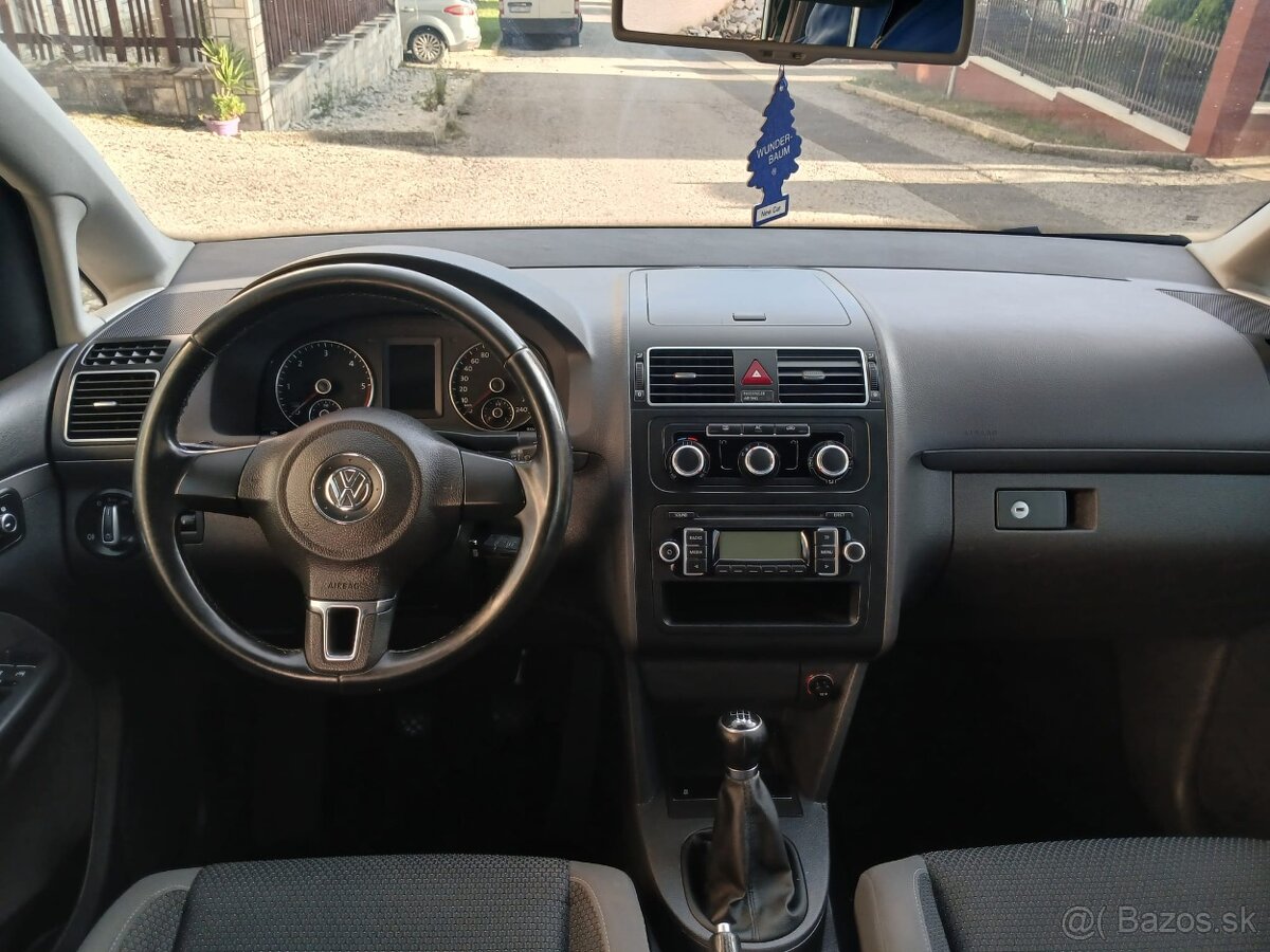 Volkswagen Touran 2.0 TDi 103kw - 10