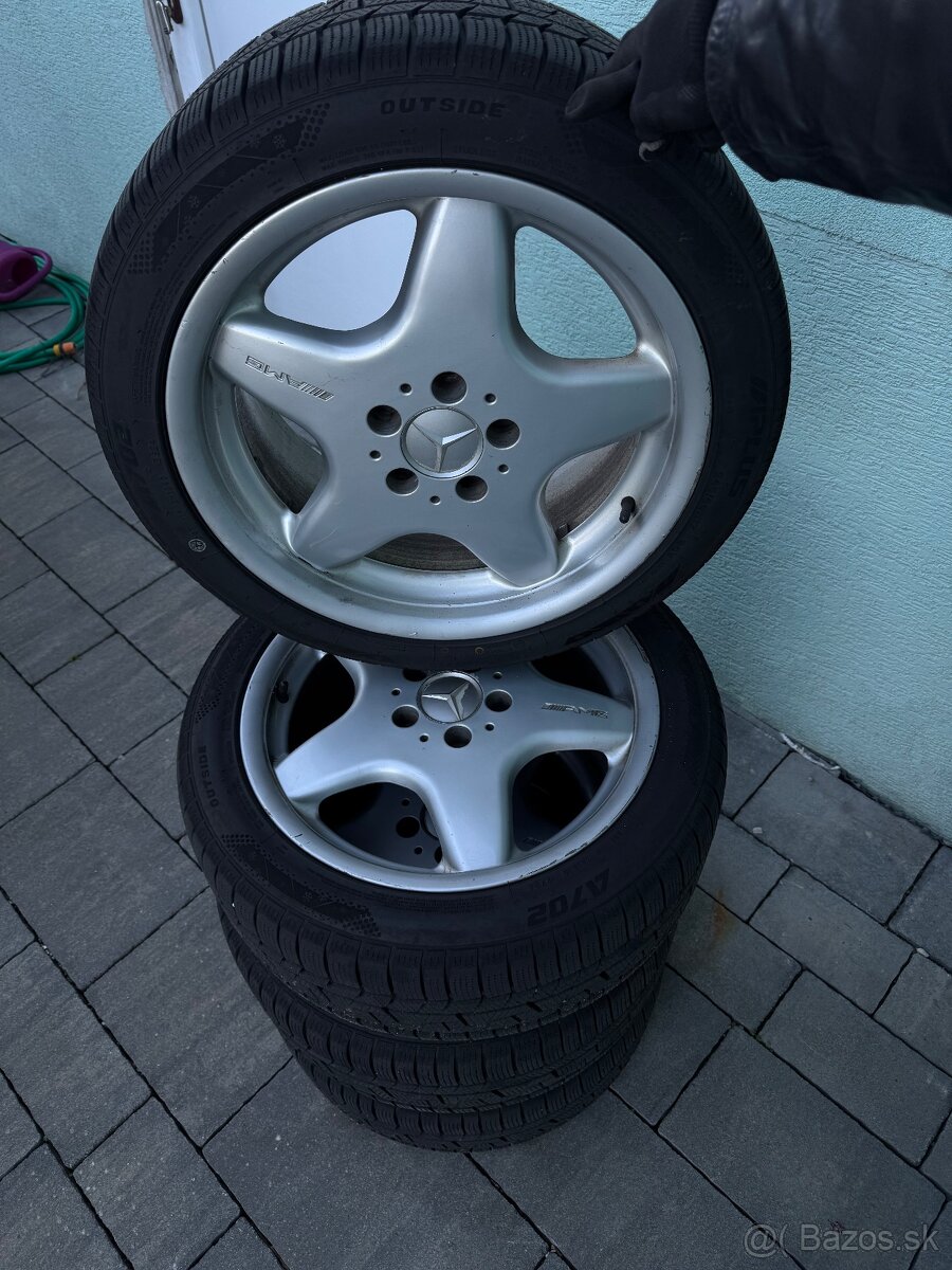 Mercedes AMG r17 - 10