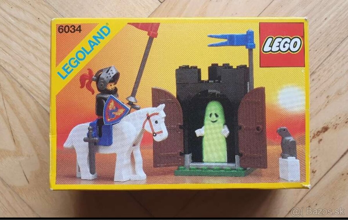Lego castle - 10