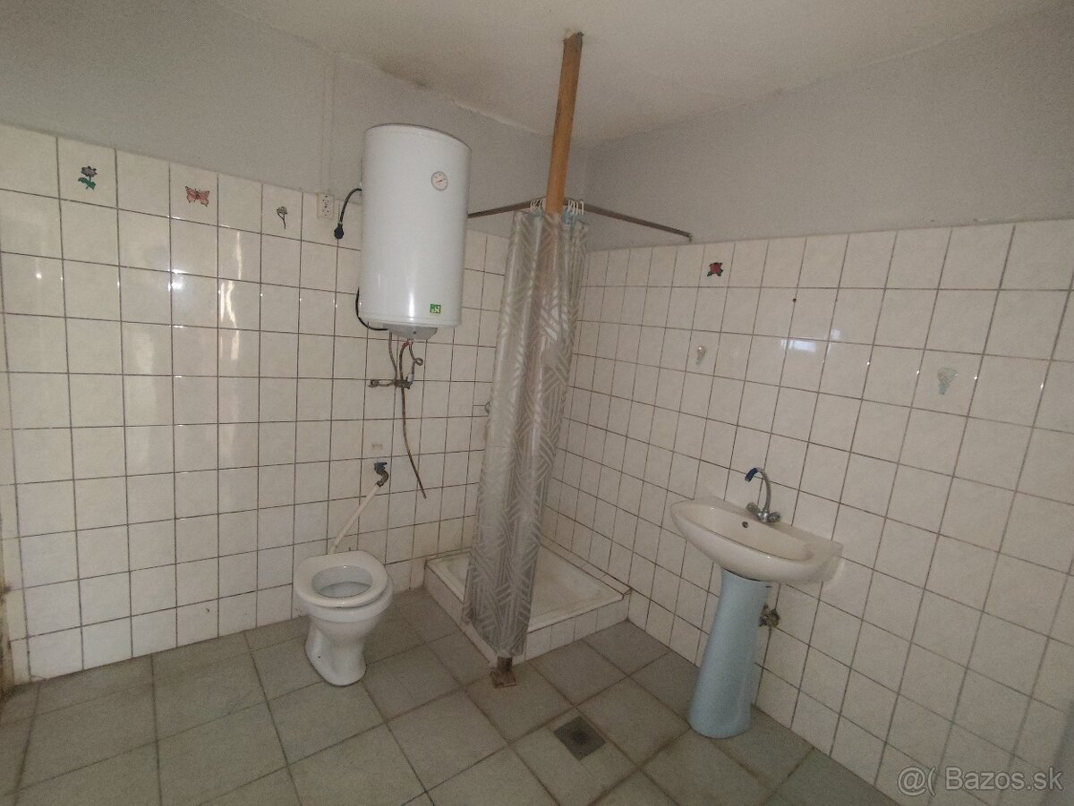 🏡3i. RD – Encs (HU), 23 km od hranice Milhosť - 10