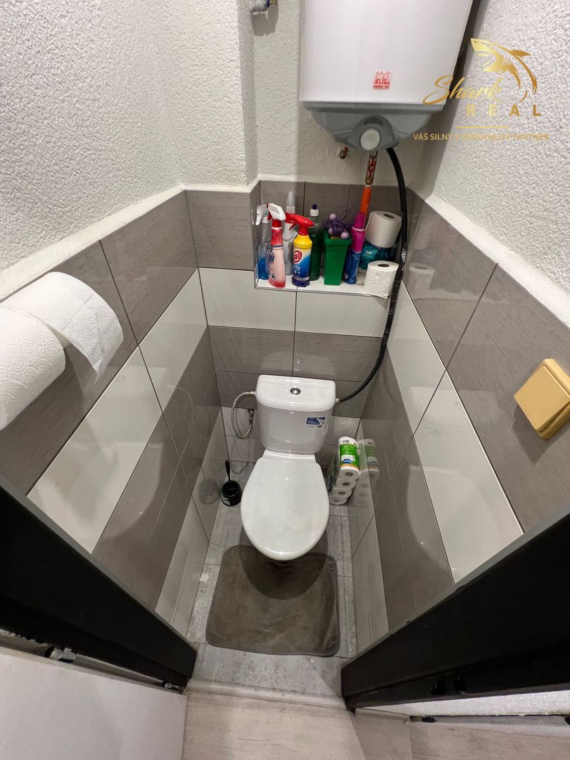 Prerobený 2izbový byt s dvomi balkónmi - 10