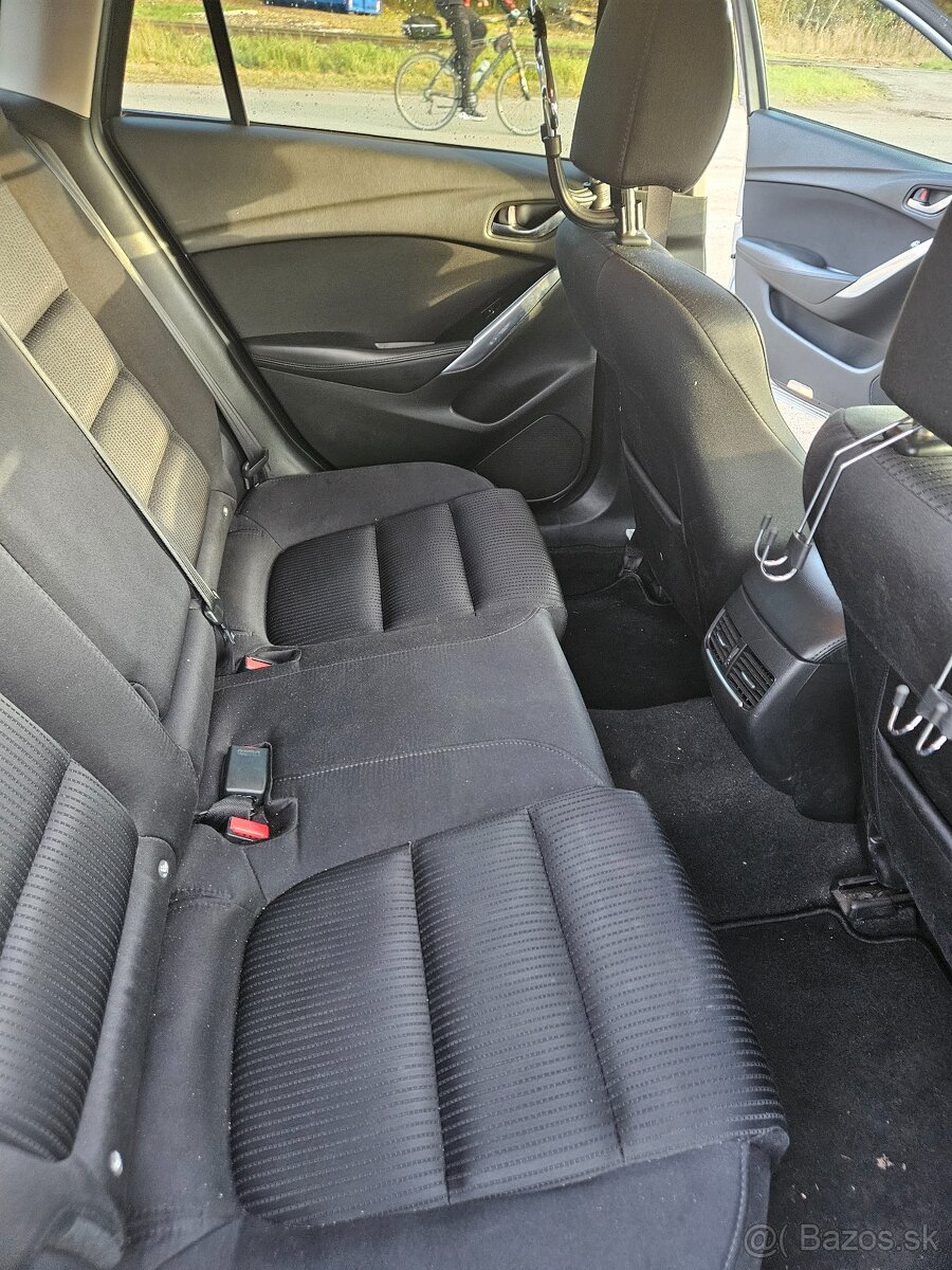 Mazda 6 Wagon 2.2 Skyactiv-D Attraction AWD 110 kW - 10