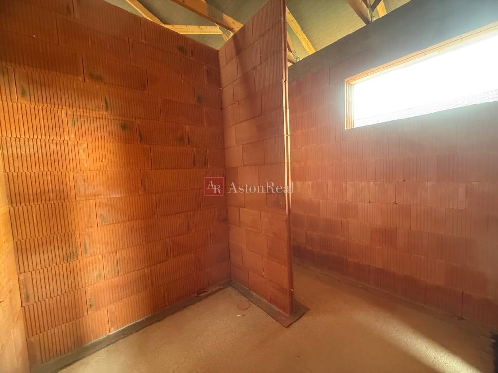 Praktický 4-izbový bungalov v novovybudovanej lokalite- Horo - 10