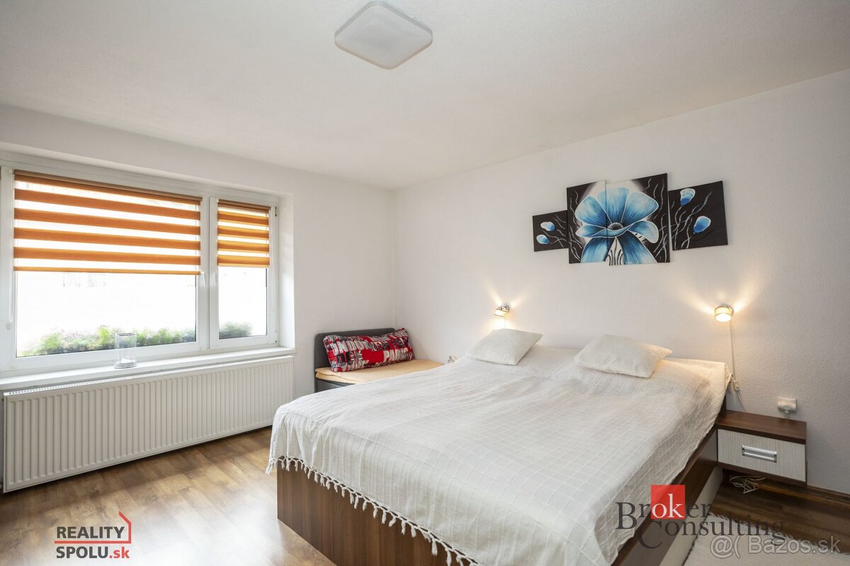 Na predaj kompletne zrekonštruovaný rodinný dom so záhradou - 10