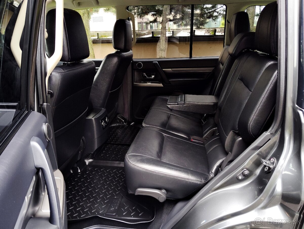 MITSUBISHI PAJERO WAGON 3.2DI-D DIAMOND EDITION. - 10