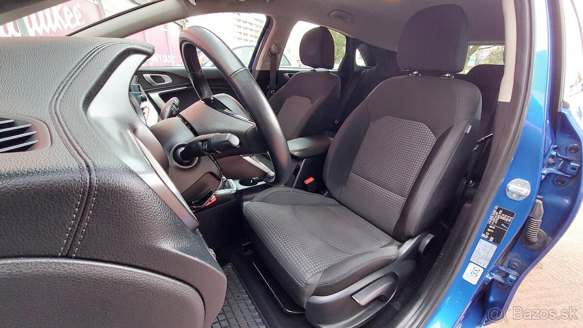 Kia Ceed 1.5 T-GDi 118kW Silver - 10