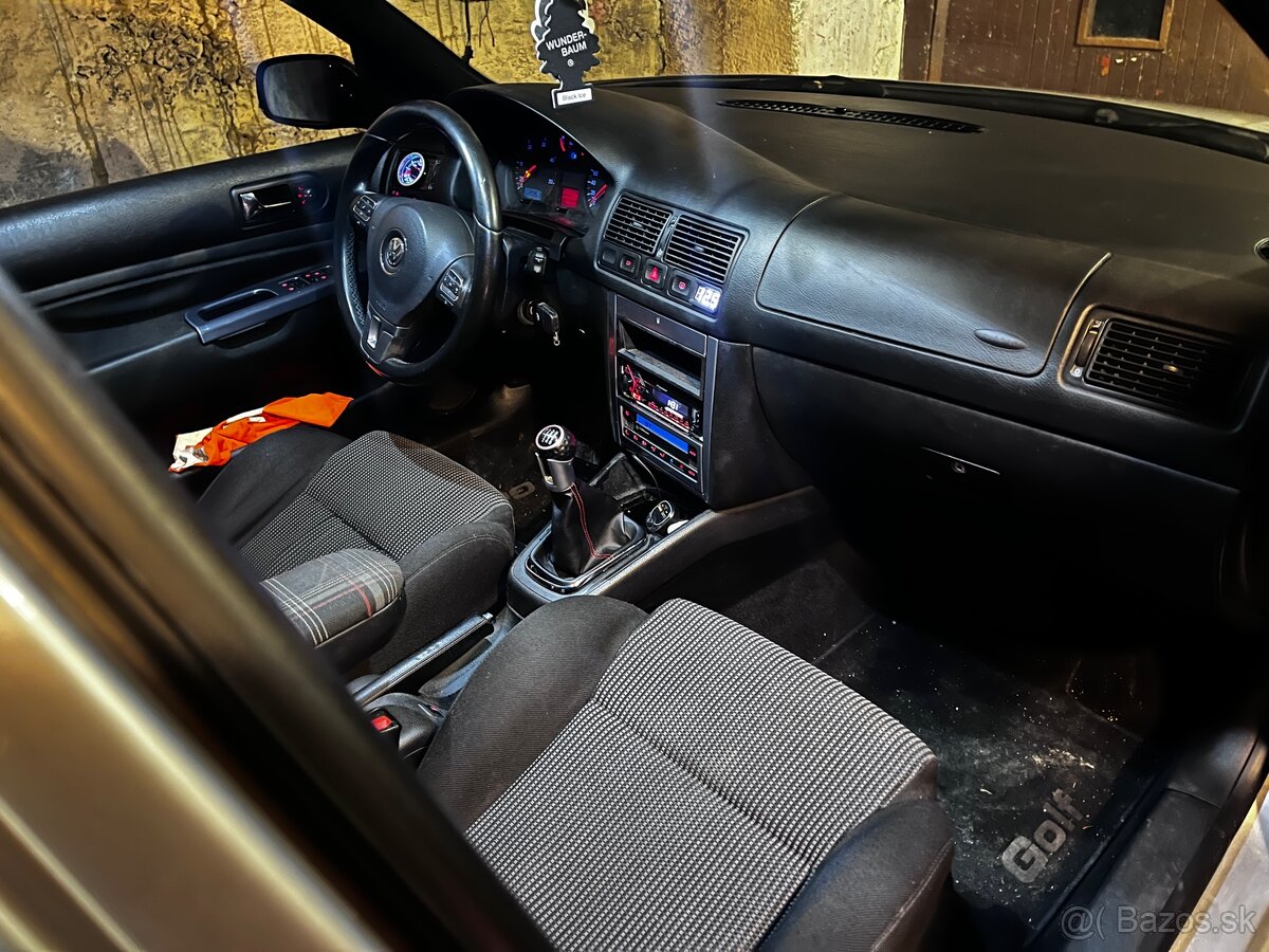 VW GOLF 4 1.9 TDI - 10