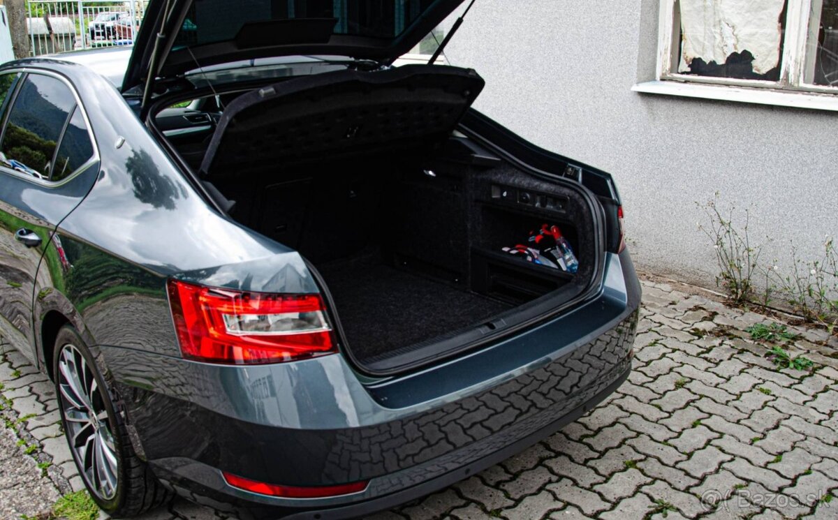 Škoda Superb 2.0 TDI SCR DSG - 10