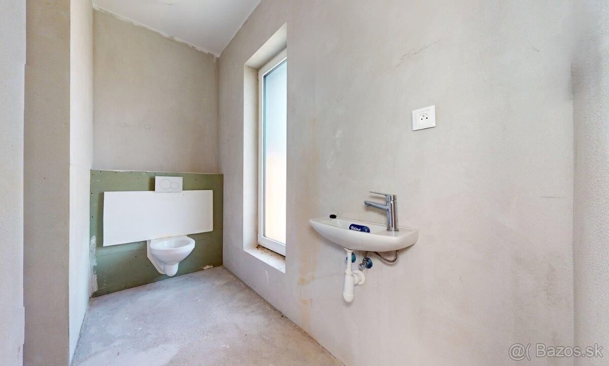 Moderný dvojpodlažný holodom 5i rodinného domu v Jarovciach - 10