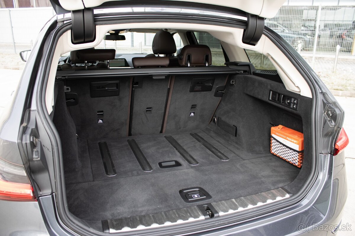 BMW Rad 3 Touring 320d mHEV xDrive, 140kW 7/2021 - 10