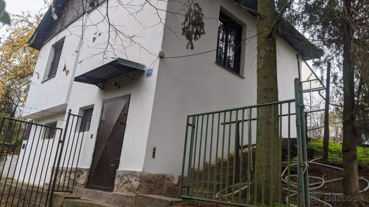 Predám viničný domček s pozemkom - 10