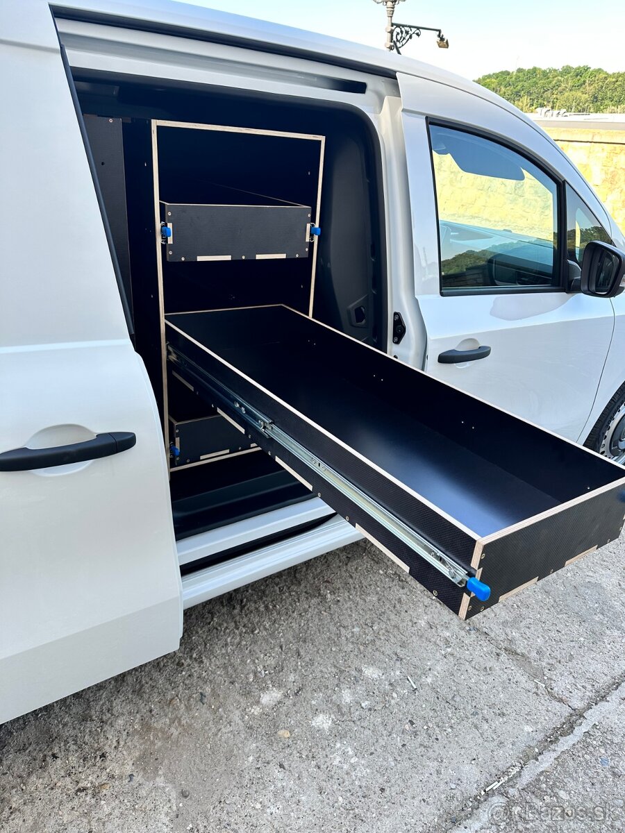 Regály do dodávky - 10