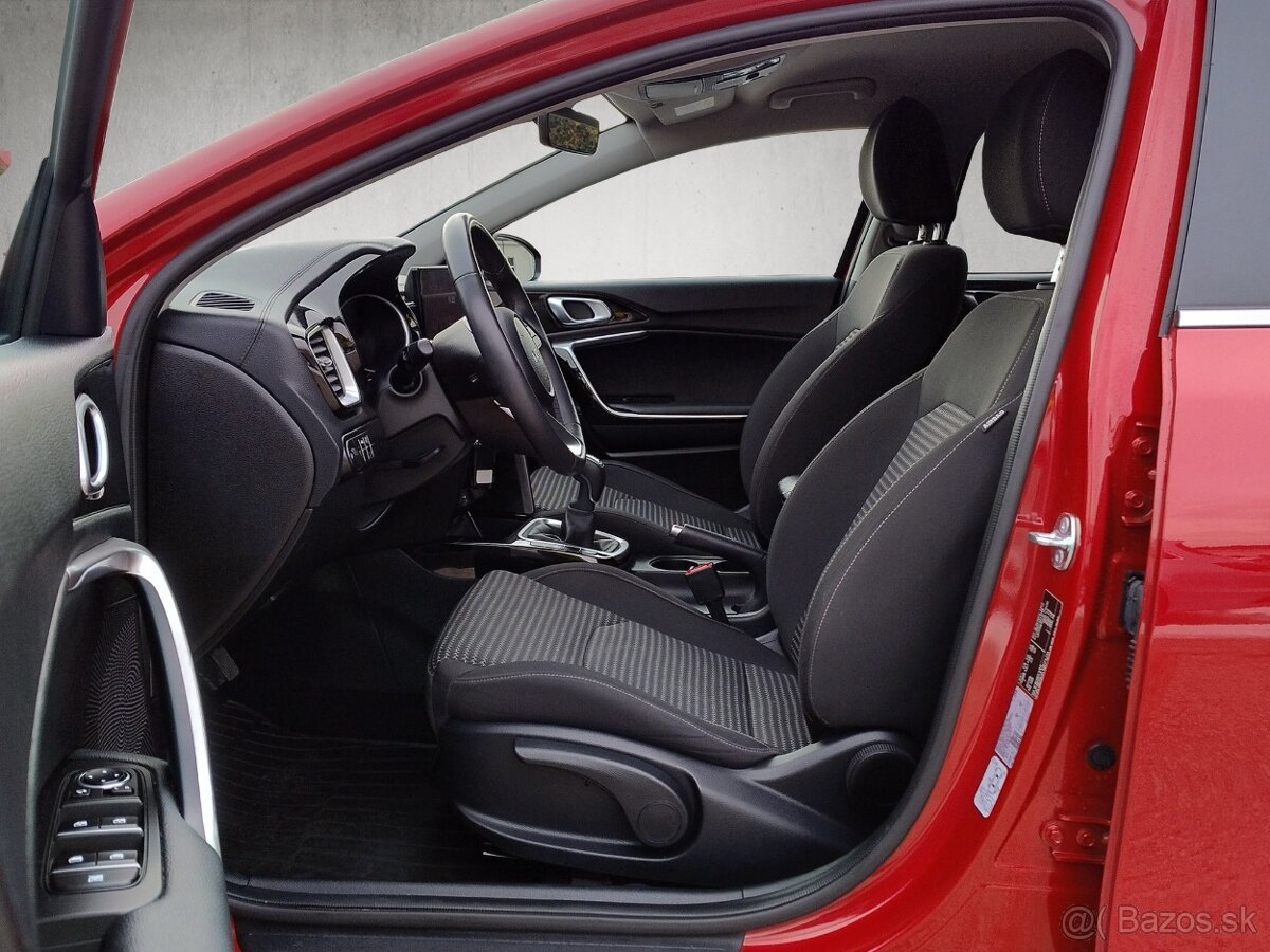 KIA Ceed SW, 1.5 T-GDi M6, GOLD - 10