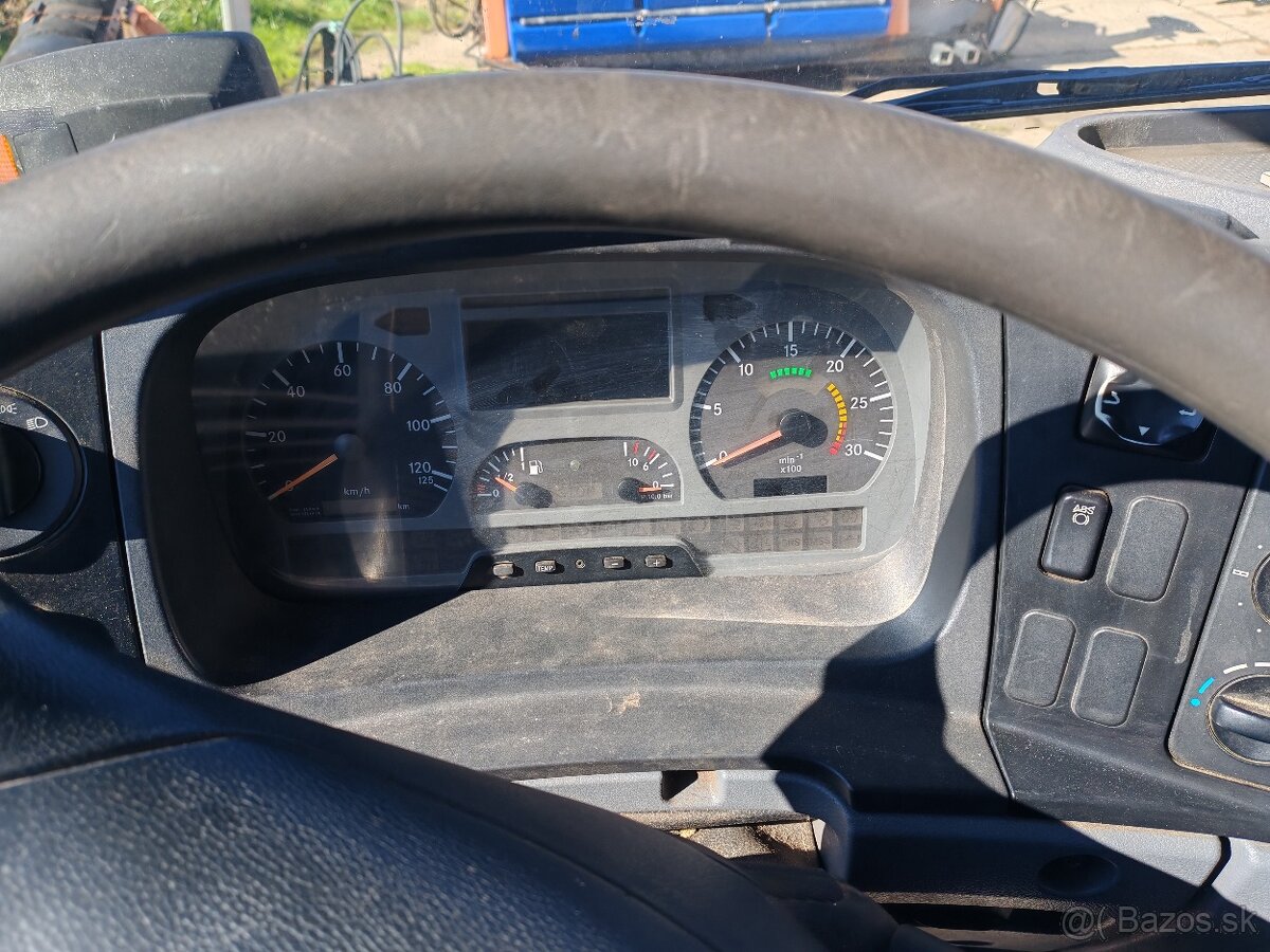 Hakovy nosic kontajnerov 4x4 MB AXOR 1833 - 10