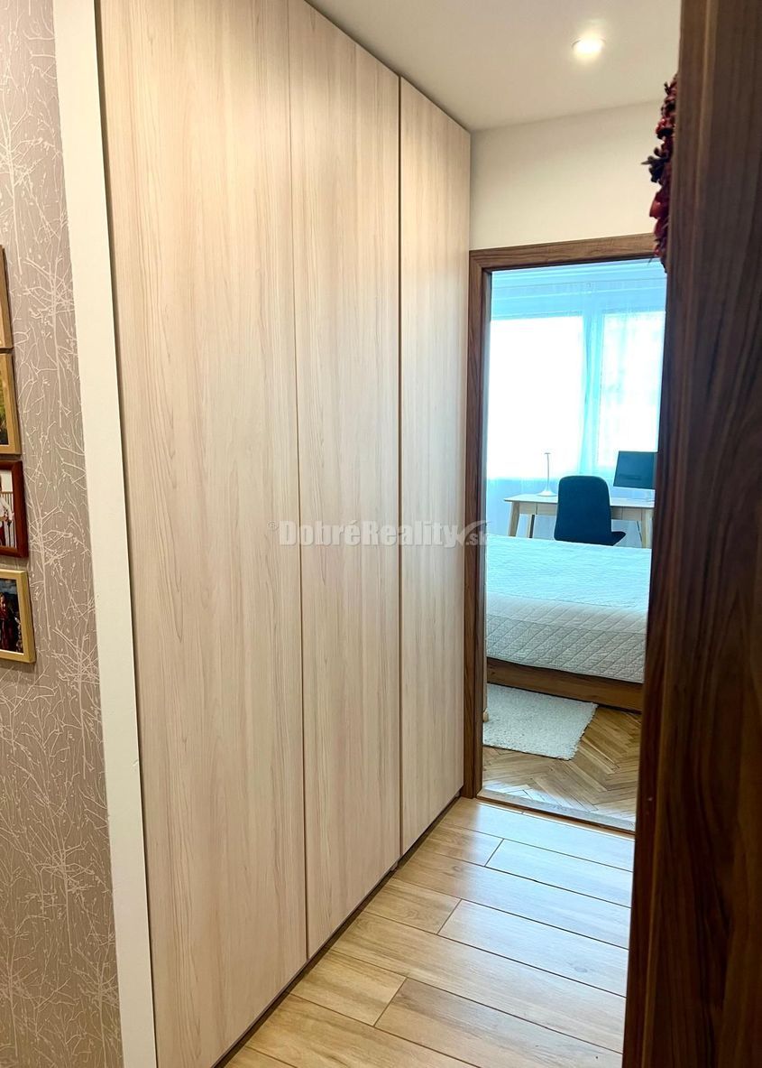 3 izbový byt s dvoma balkónmi v top lokalite - 10