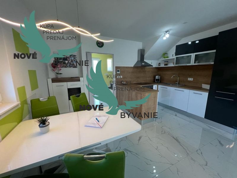 Novostavba trojpodlažný apartmán so záhradou aj strešnou ter - 10