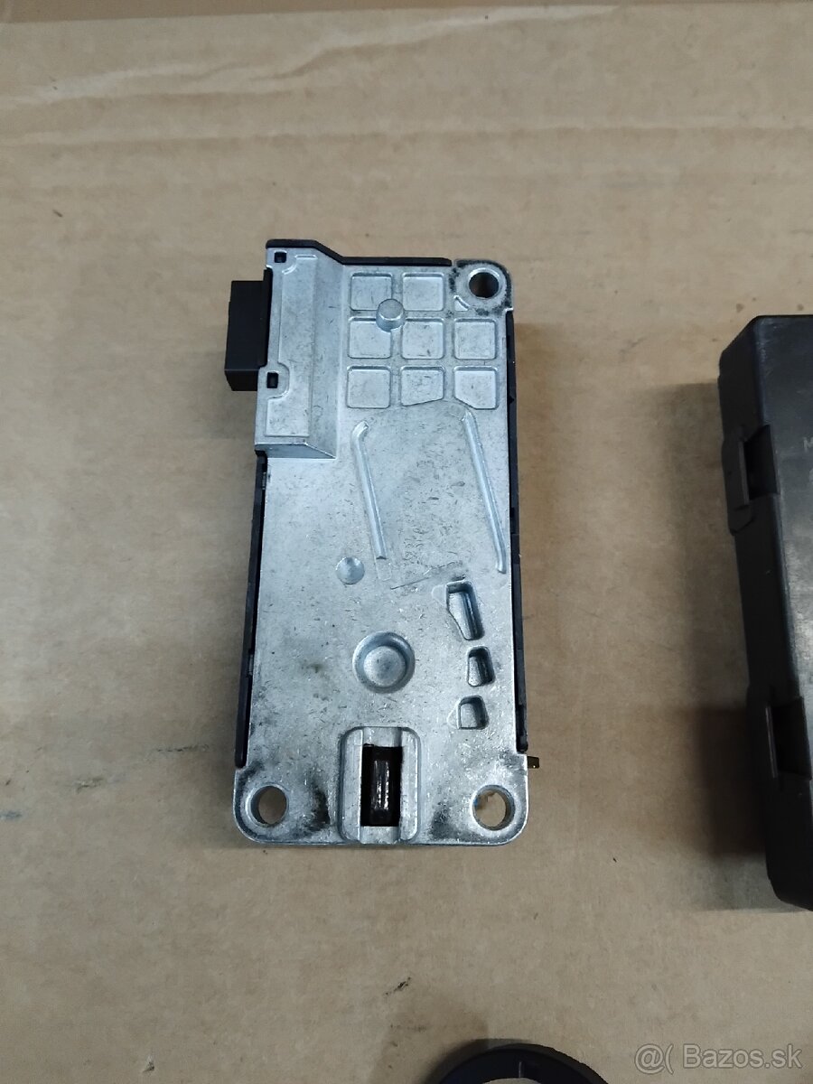 systém KESSY - VW Passat B8 - 10