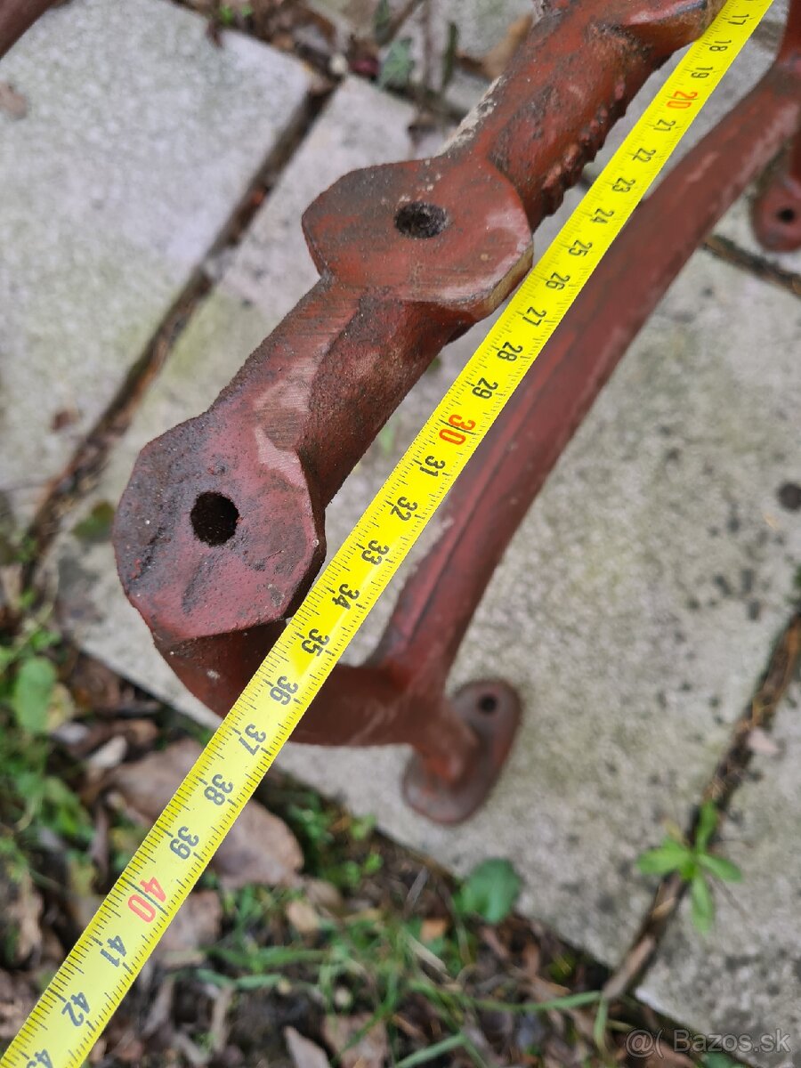 Nohy na lavicku - 10