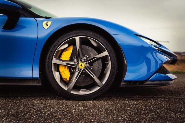 Ferrari SF90 Stradale | BBR 1/18 - 10