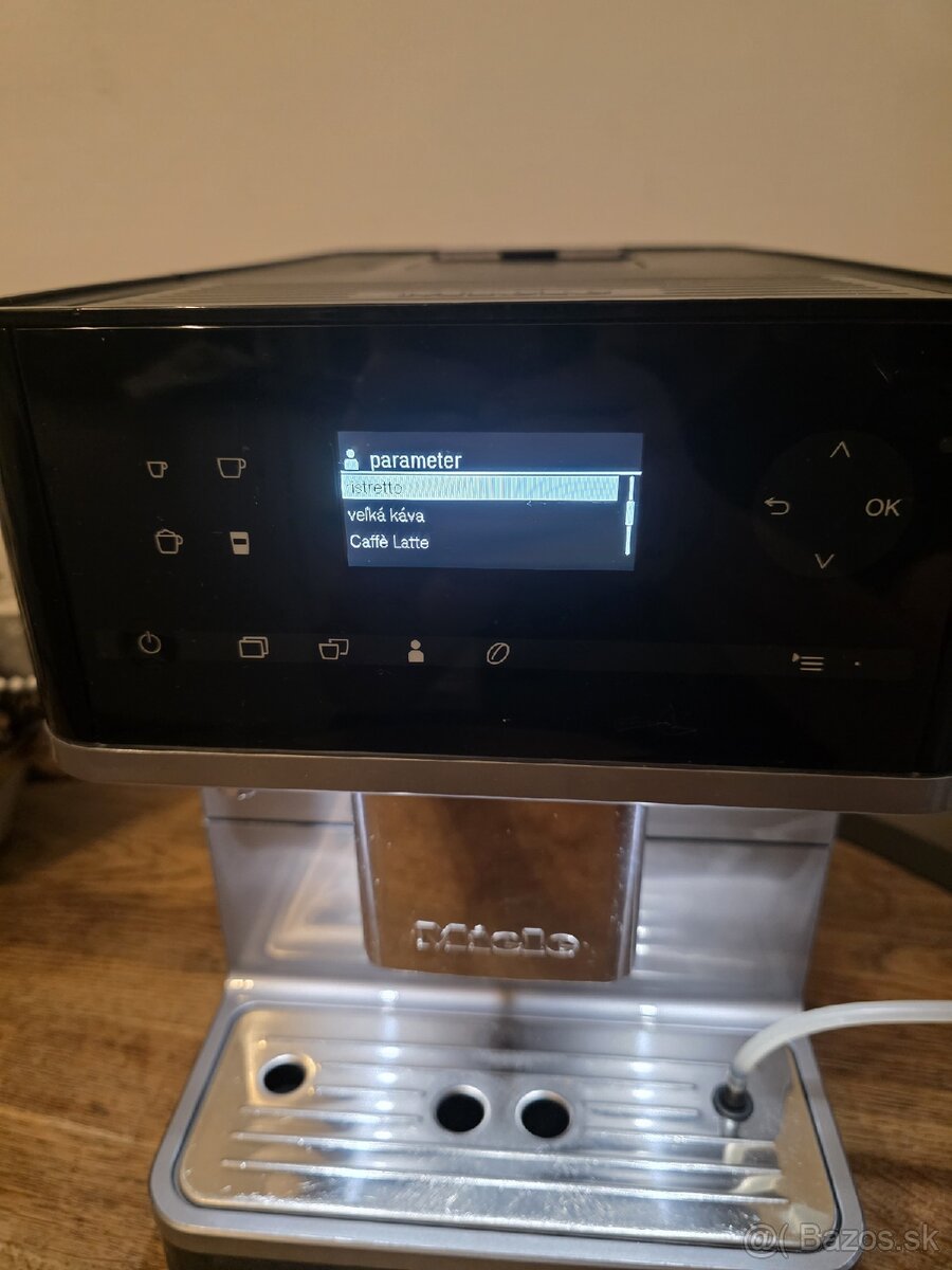 Plne automatický kávovar Miele CM6100 - 10