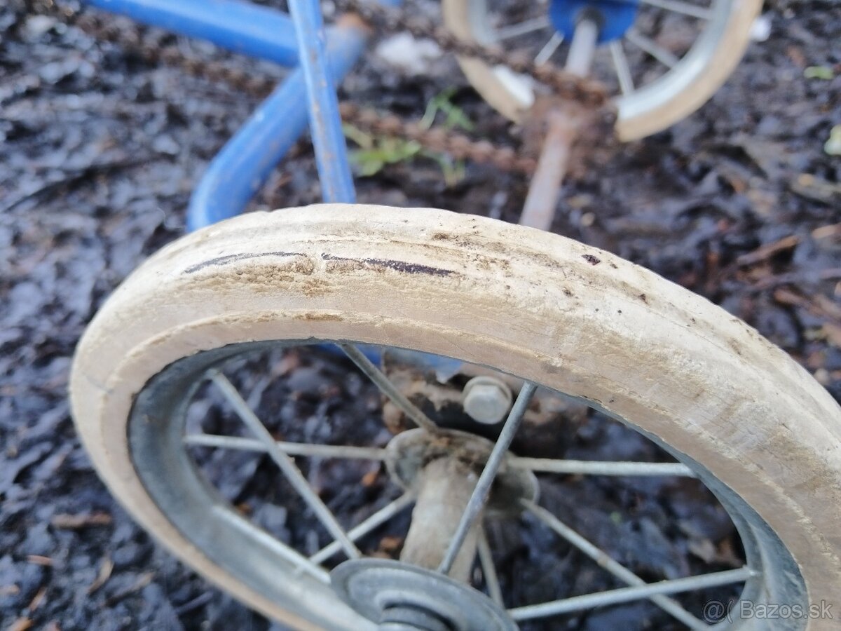 Trojkolka retro - 10