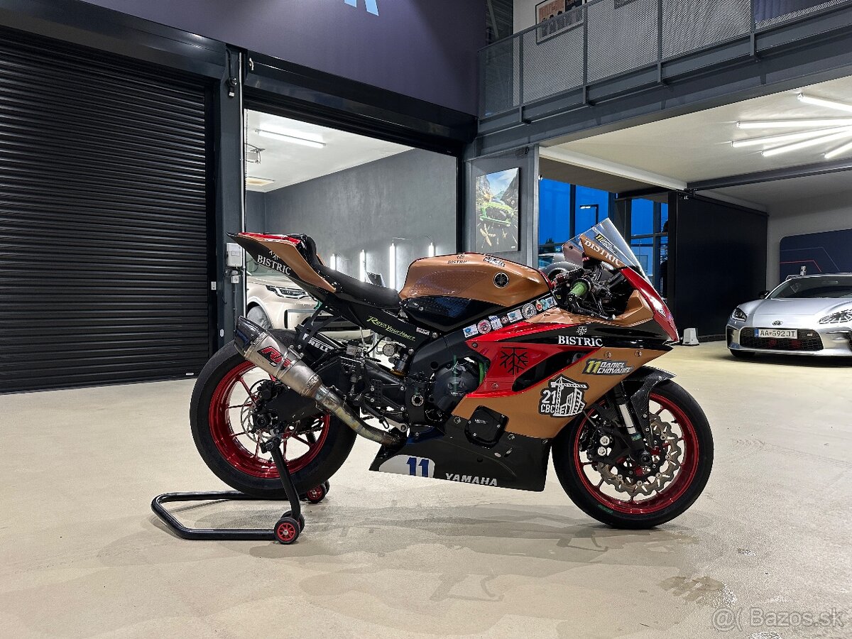 Okruhovka Yamaha R6 - 10