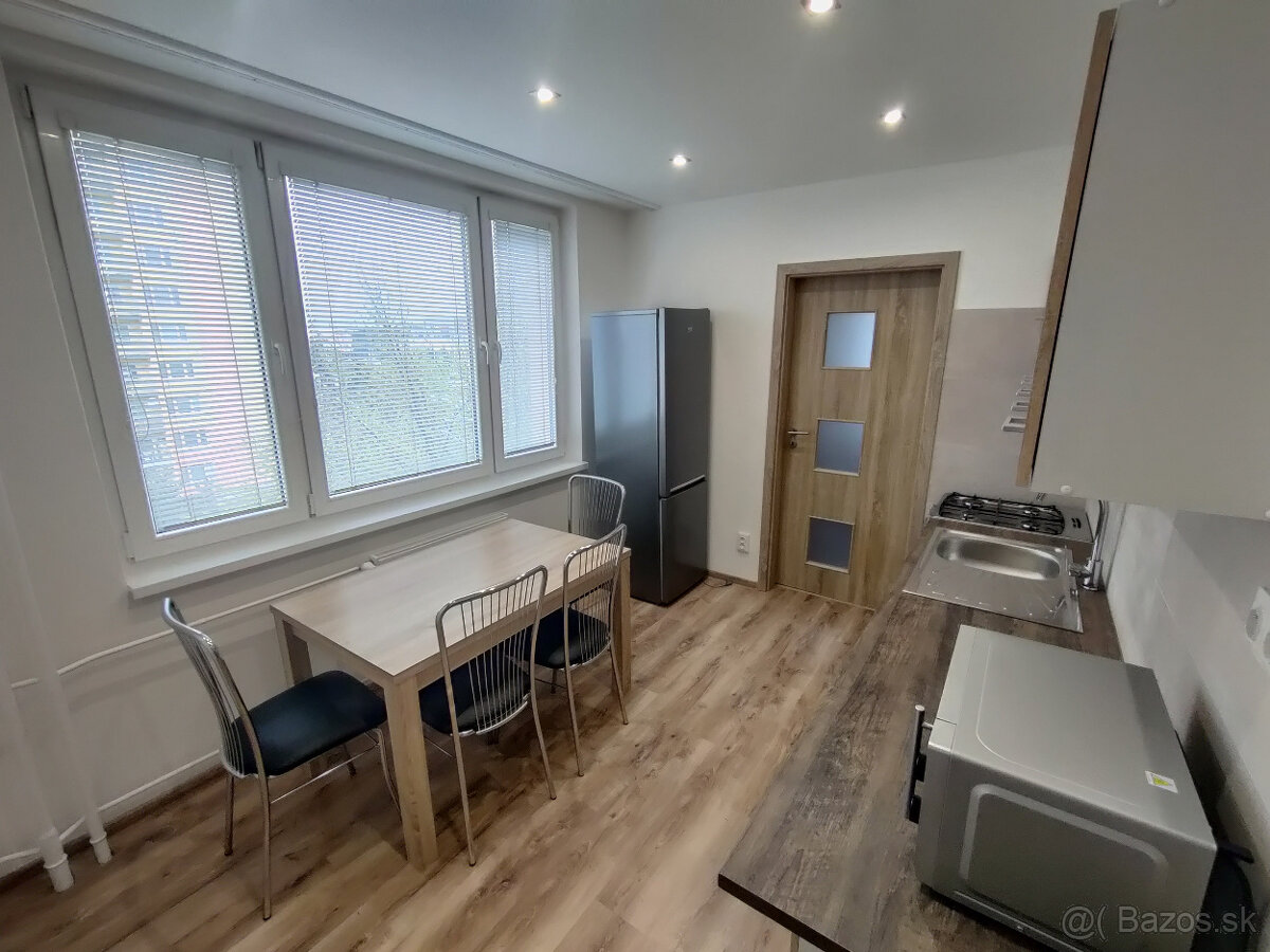 Rekonštruovaný 3 izb. blízko Centra, Južná tr., LO, zariaden - 10