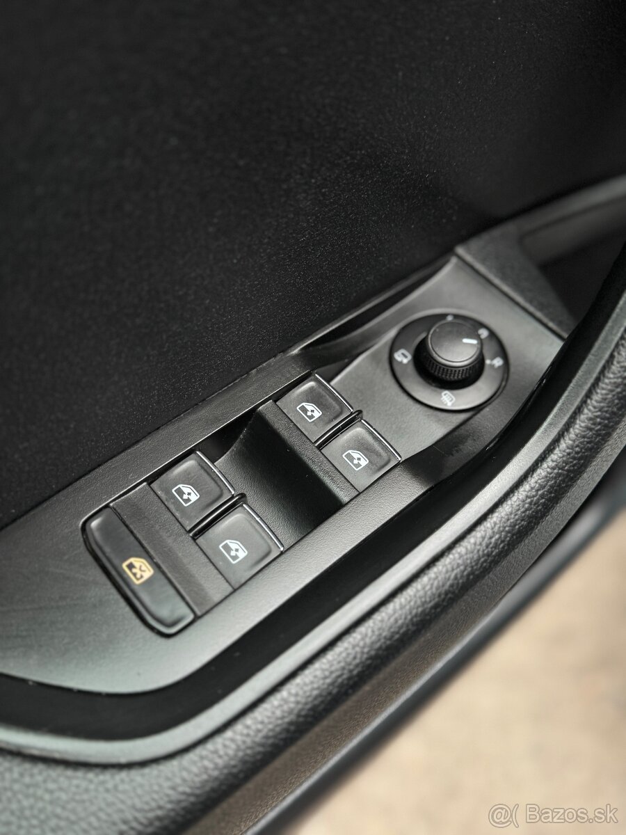 ŠKODA SUPERB 2.0TDi - 10