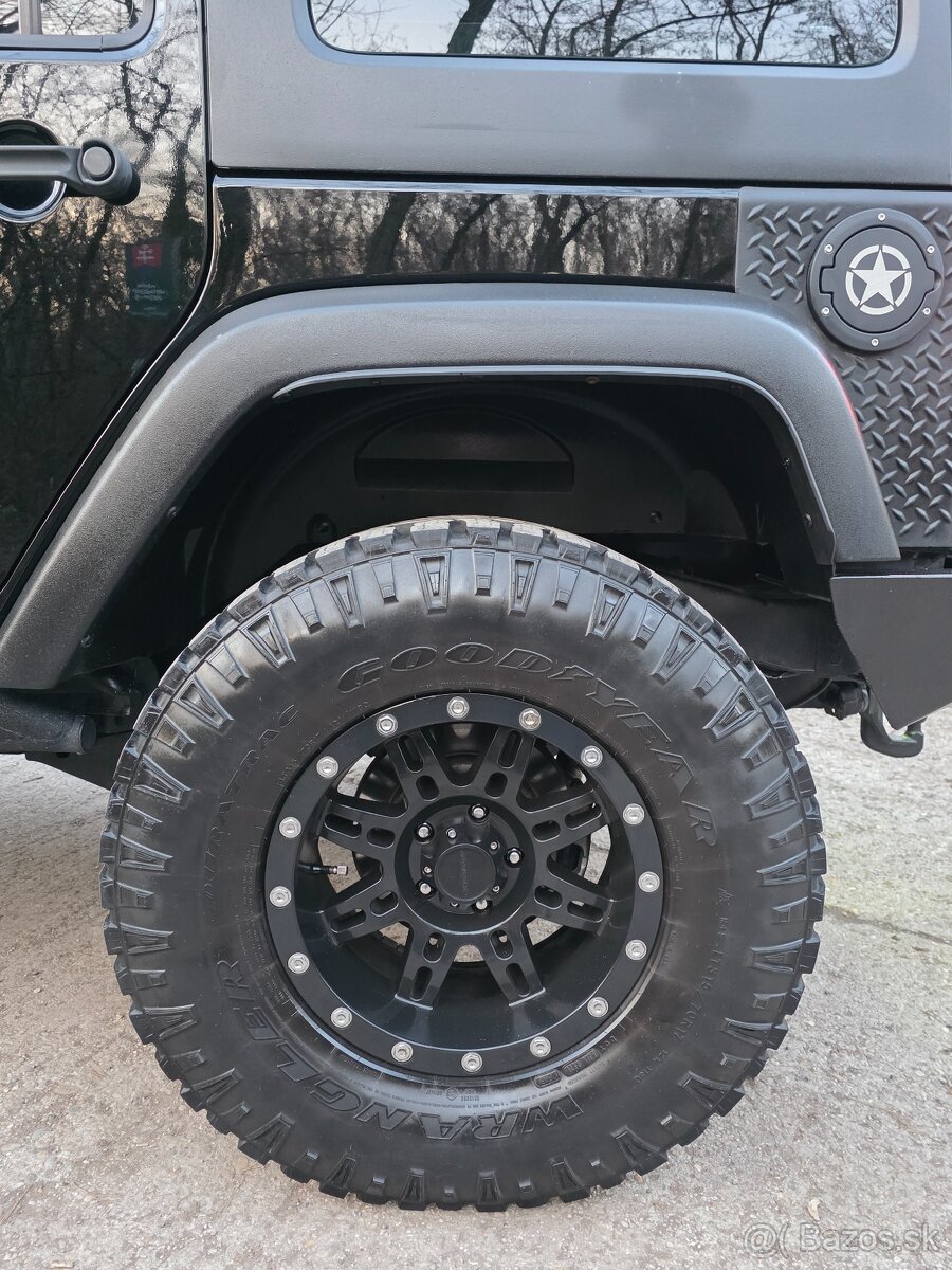 Jeep Wrangler Unlimited JK - 10