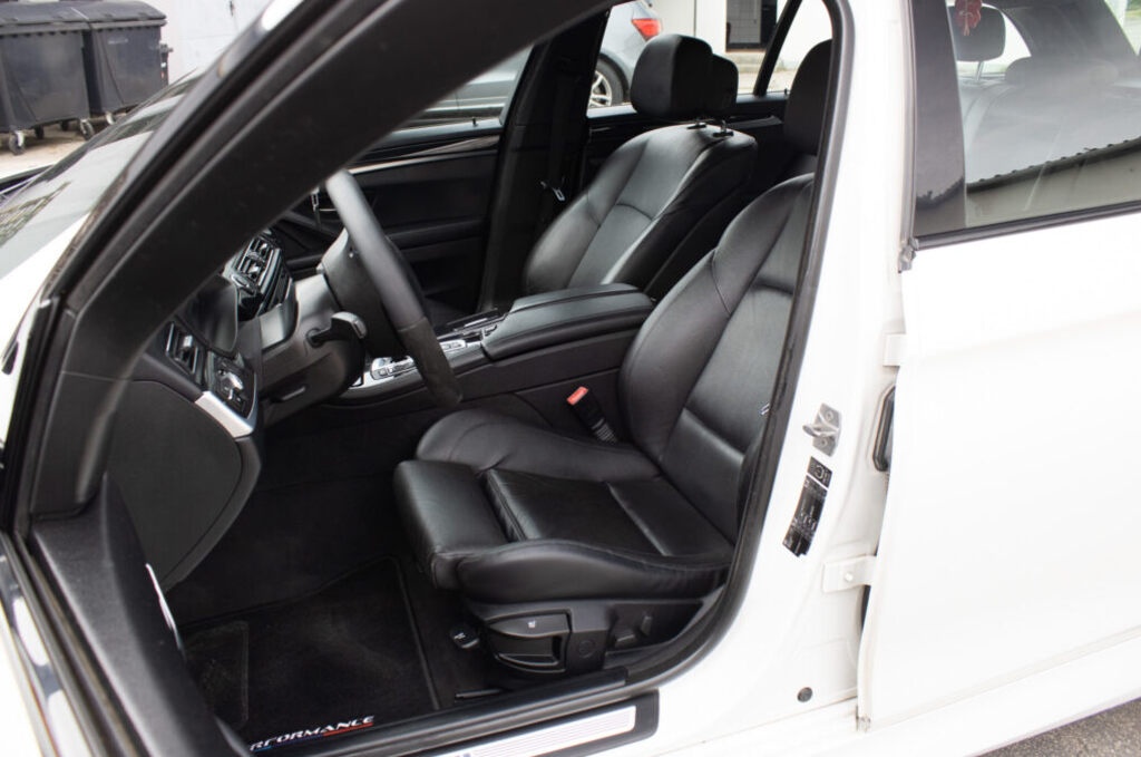 BMW 535d Touring z roku 2012 - 10