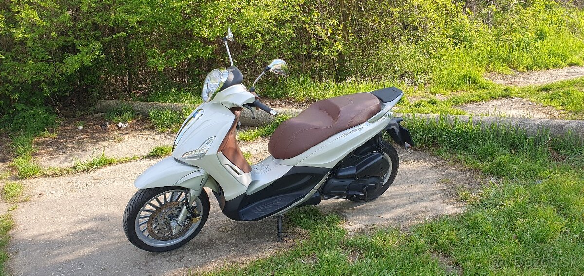 Piaggio Beverly - 10