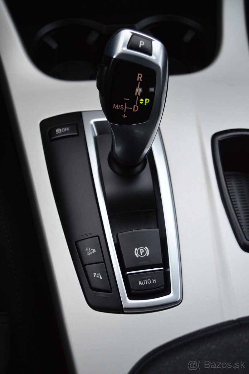 BMW X3 2.0D xDrive - 4x4,automat ,XENONY ,bez koroze - 10