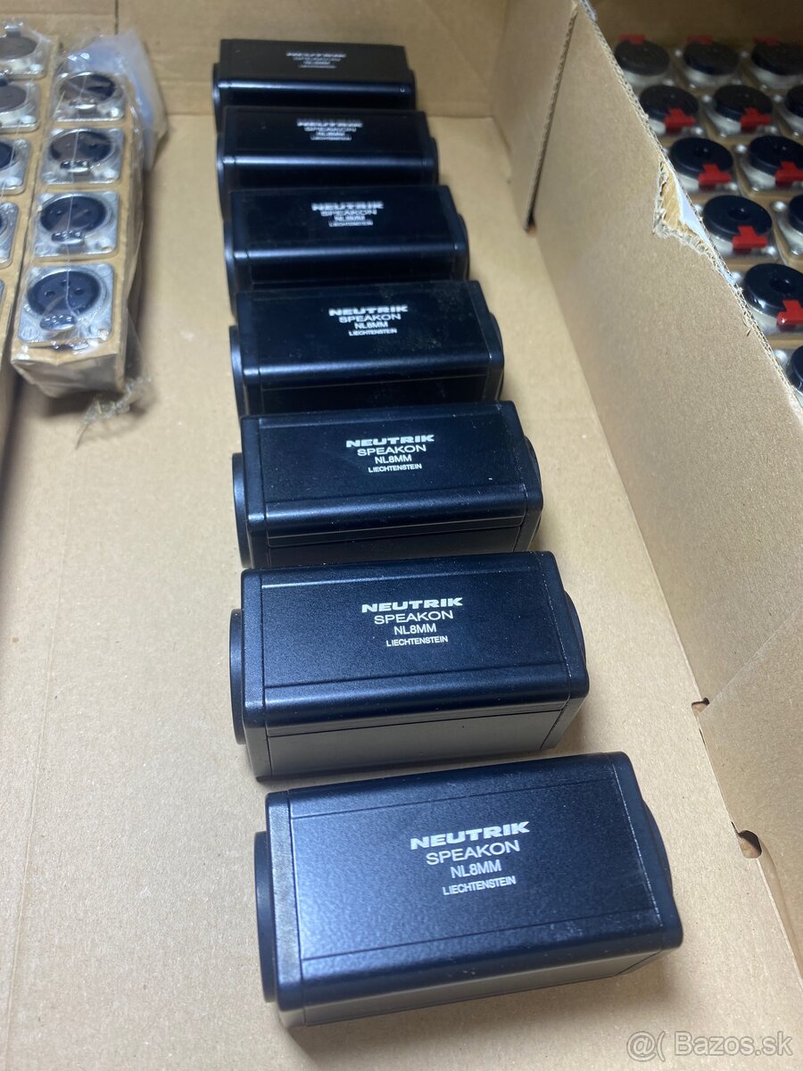 neutrik konektory spojky - 10