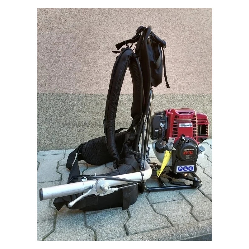 motorový ponorný vibrátor na betón - 10