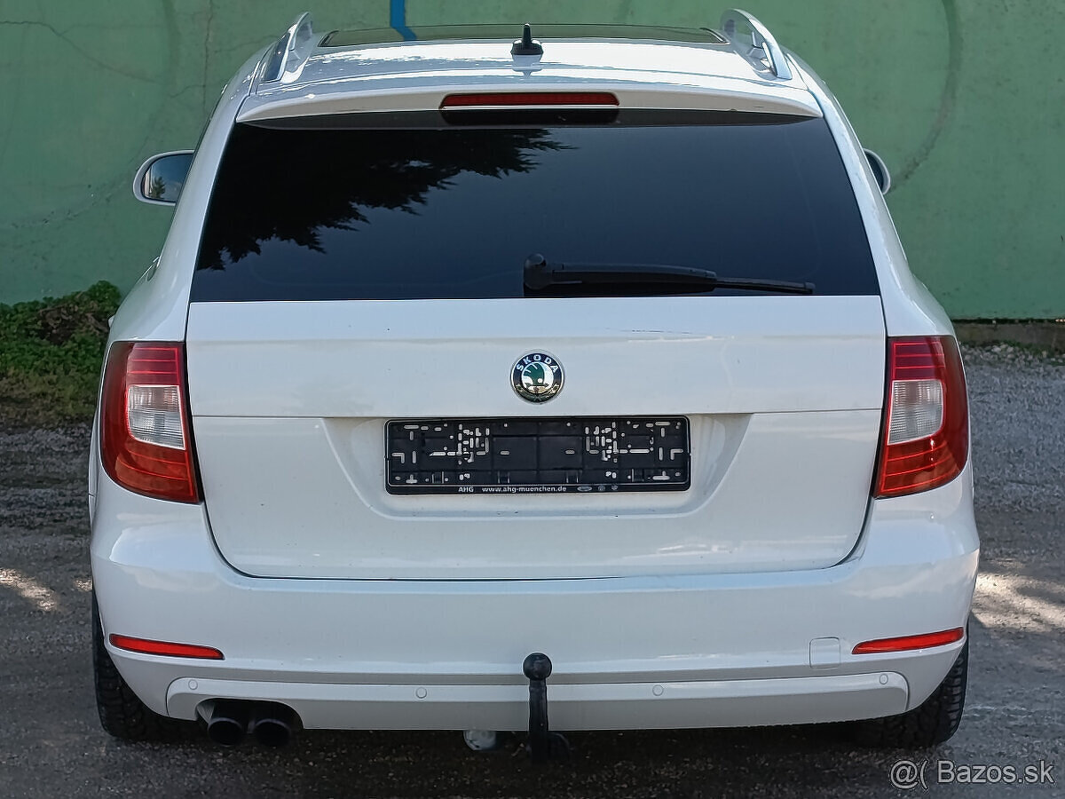 Škoda Superb Combi ELEGANCE 2.0TDi CR DSG PANORAMA - 10