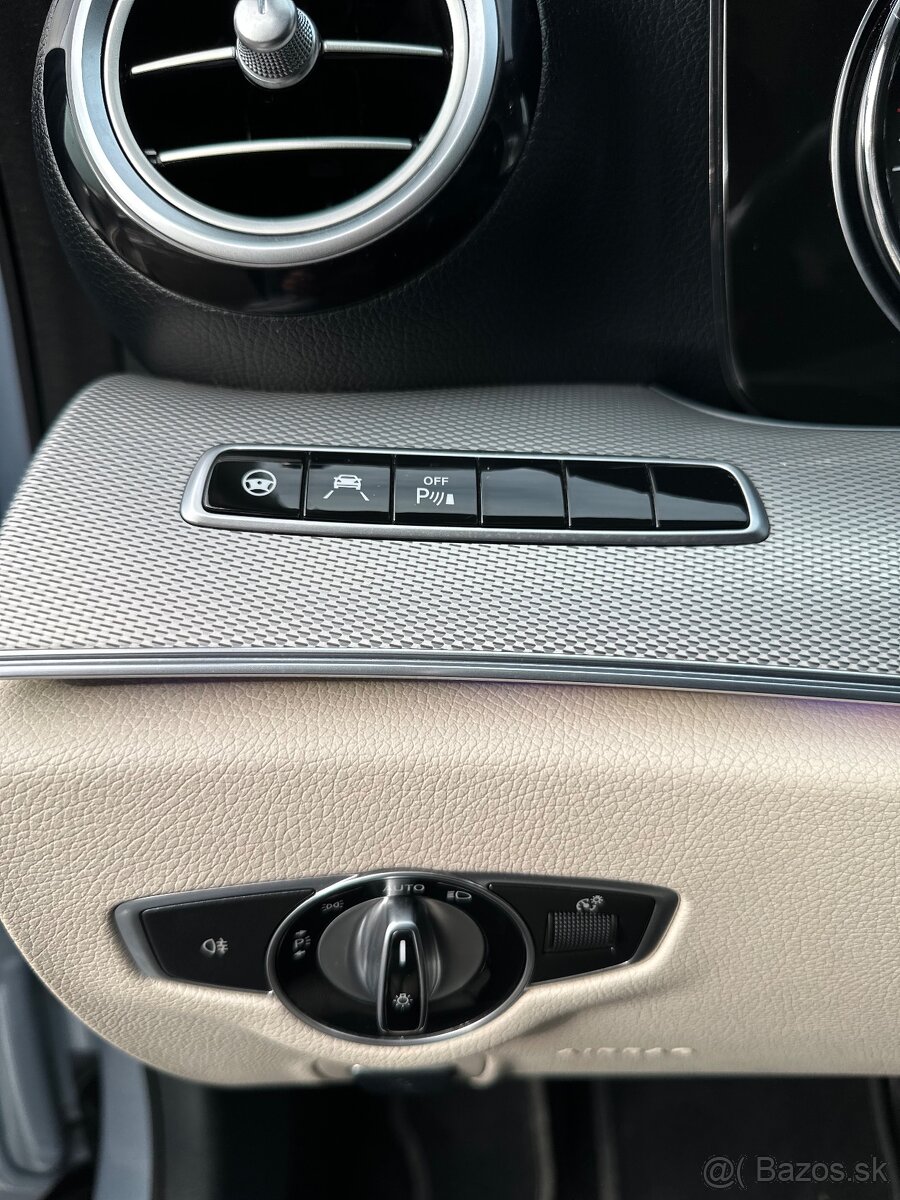 Mercedes E220 4matik - 10