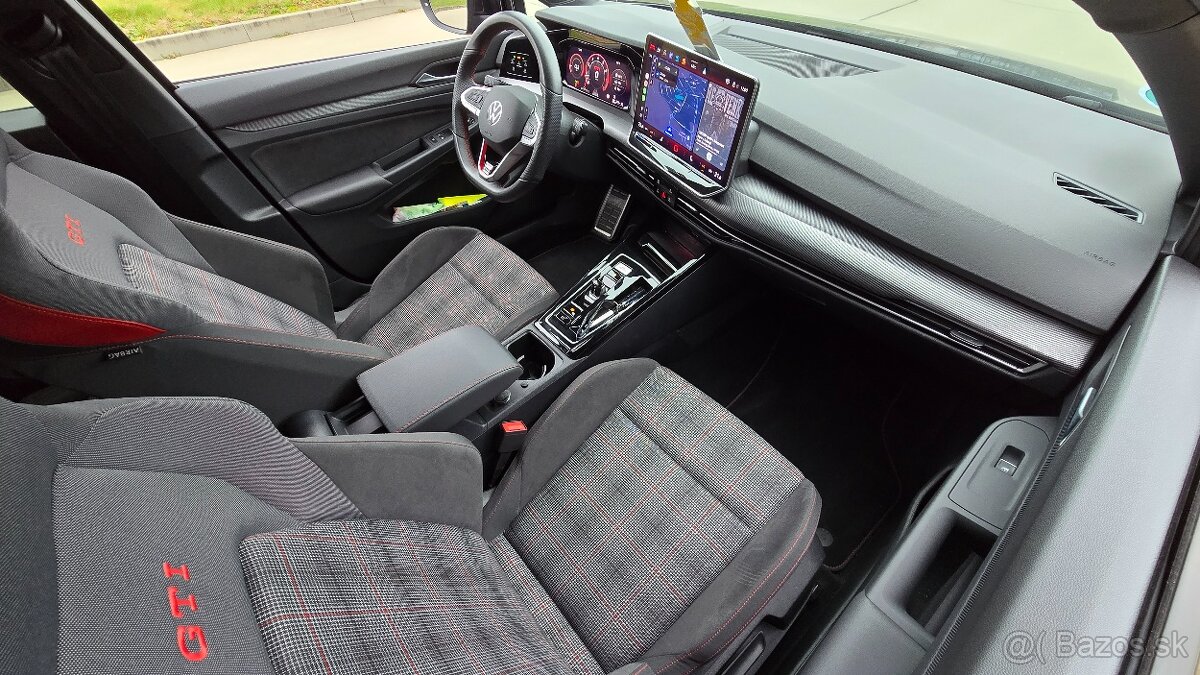 VW Golf 8 GTI Facelift, zánovné vozidlo - 10