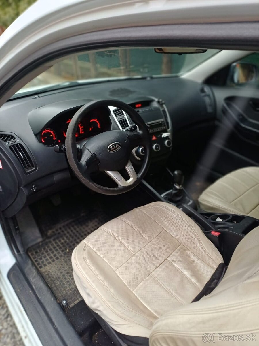 Kia PROCEED - 10