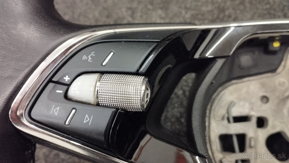 VOLANT ŠKODA 2023 - 10