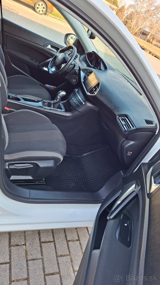 PEUGEOT 308 1.2 BENZ.5DV.STYLE. - 10