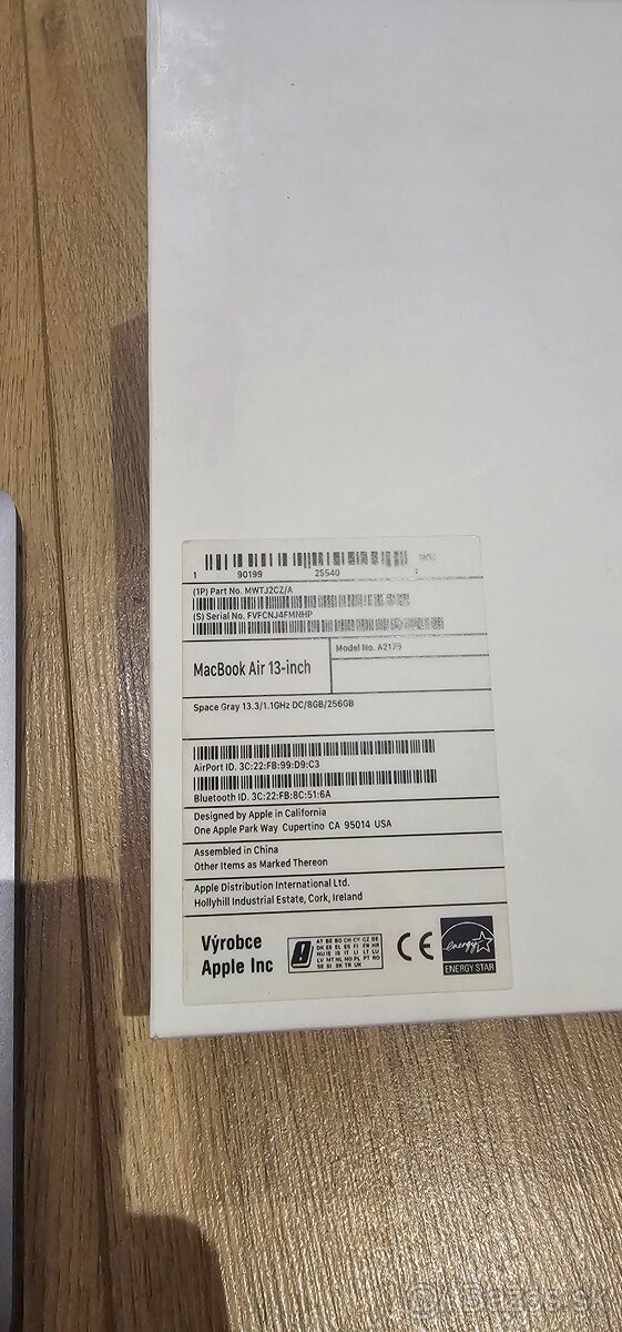 Apple MacBook Air 13 2020 ročník A2179 - 10