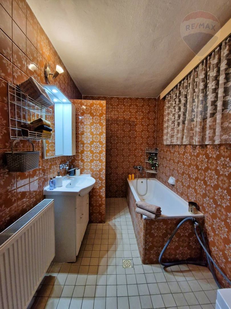 PREDAJ veľký 5izbový RD Dolné Vestenice - 10