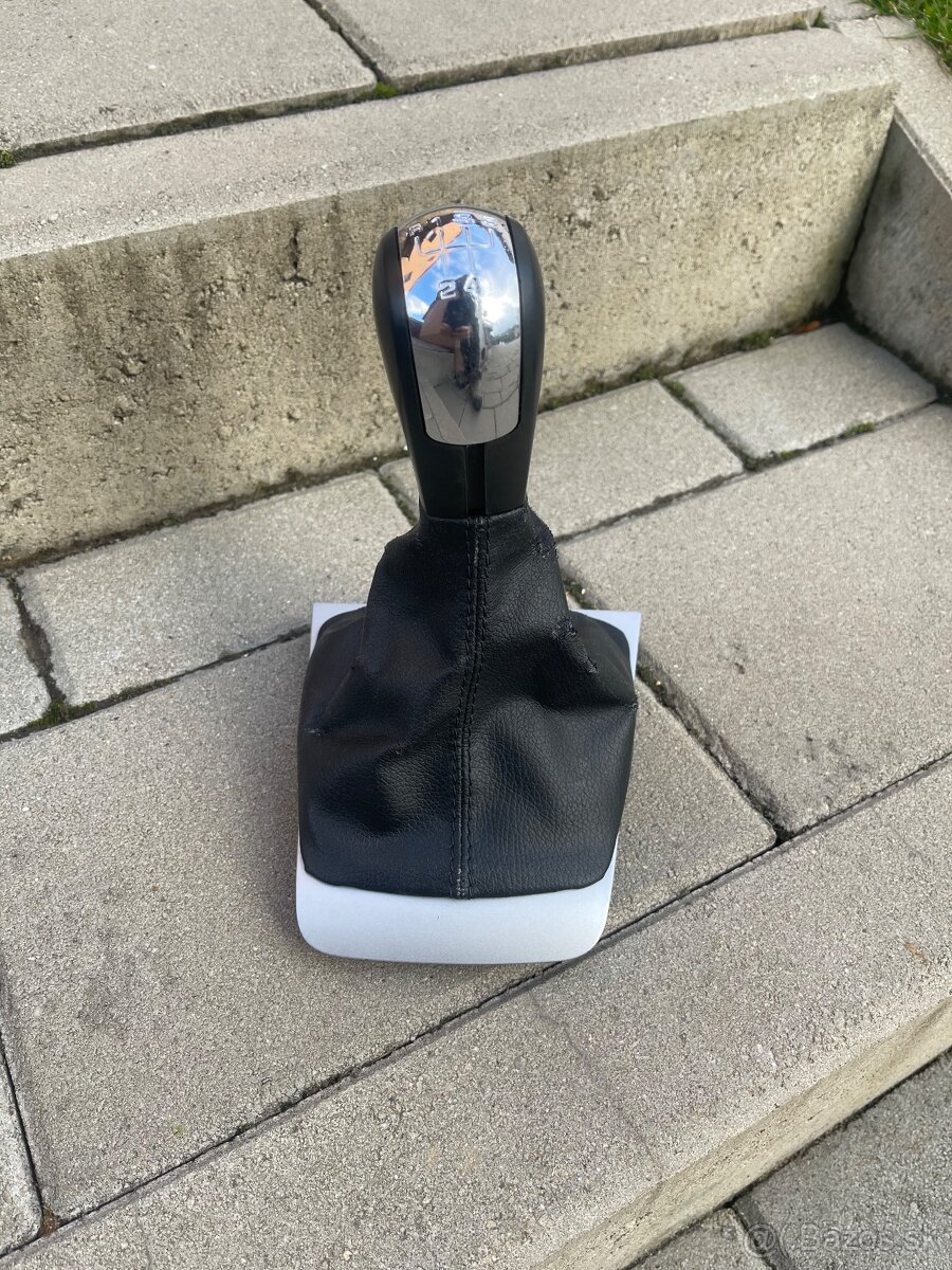 Radiaca páka Škoda Octavia 2 - 10