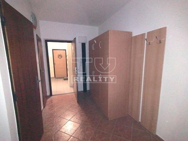 NA PREDAJ 2- IZBOVÝ BYT V TRENČ. TEPLICIACH, SNP 67 M2 S... - 10