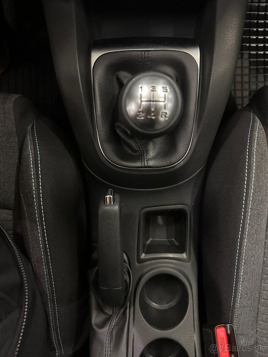 Citroen C4 1.2 1.majiteľ - 10