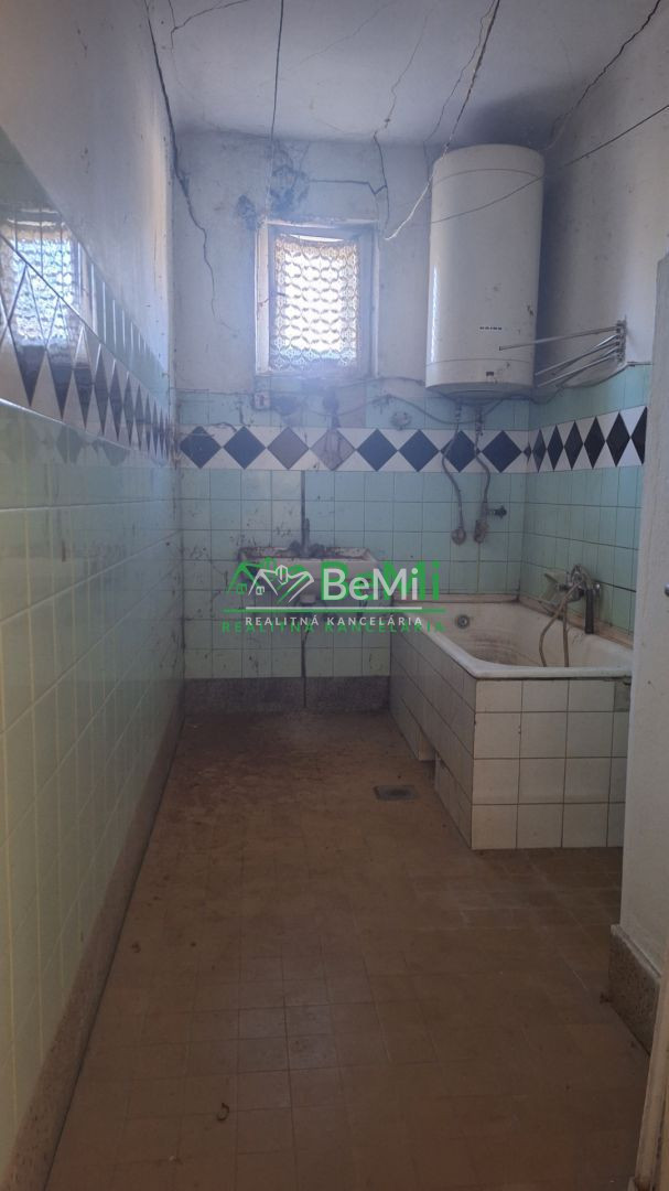 Rodinný dom v Gonc ,zaujímava lokalita domu - NA PREDAJ - 10