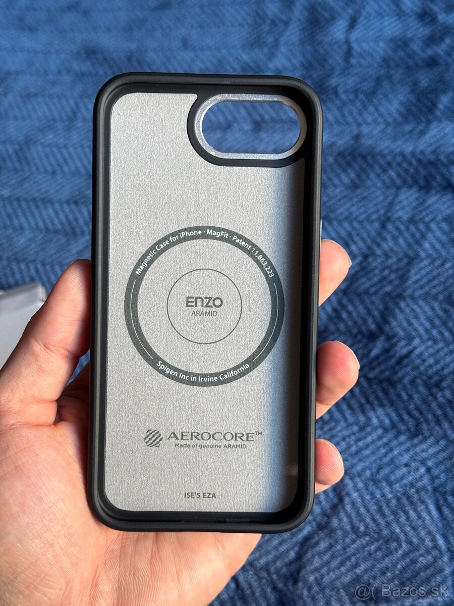 Spigen Enzo Aramid iPhone 16E - 10